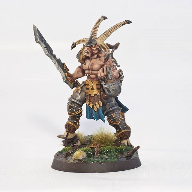 Slaughterpriest with Hackblade and Wrath-hammer | Games Workshop Webstore